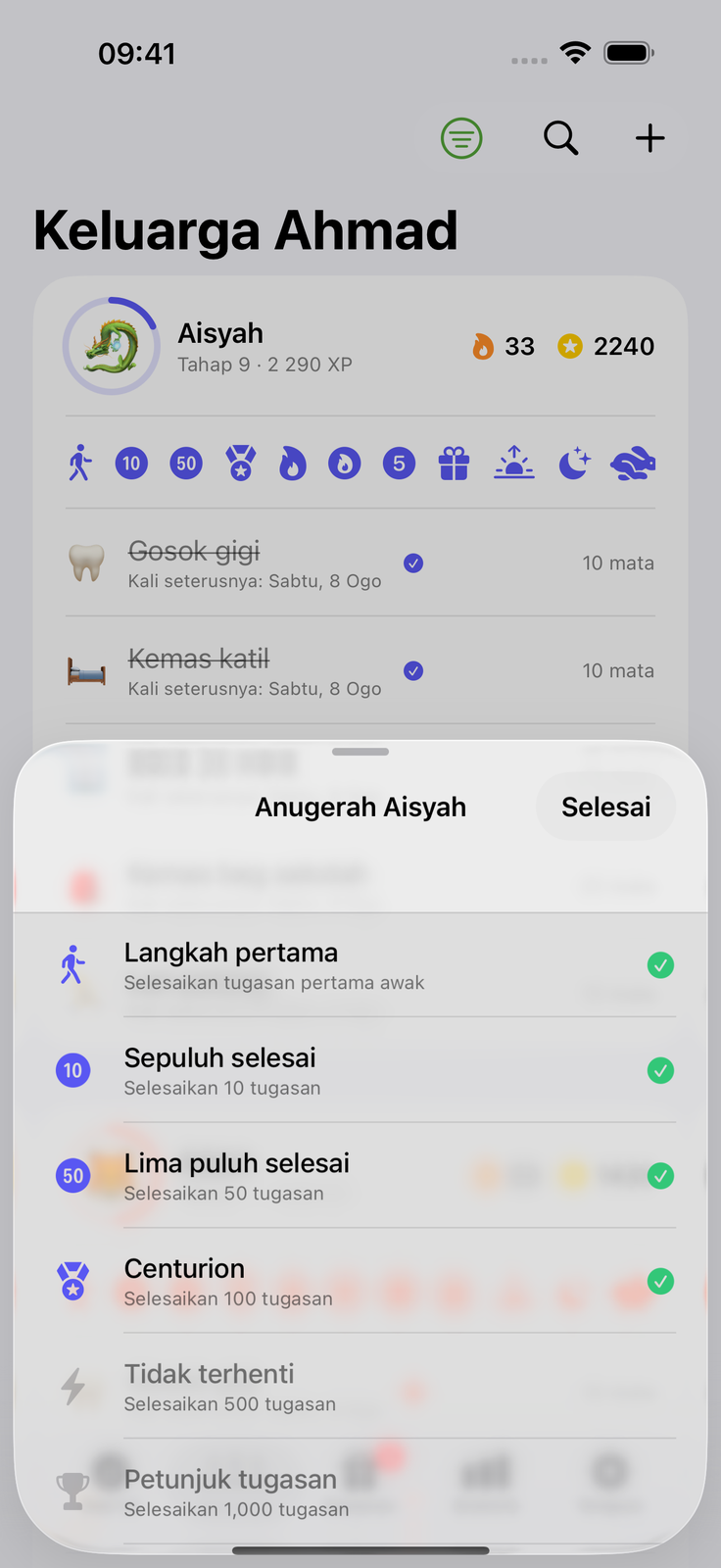 Anak-anak berebut menanda
